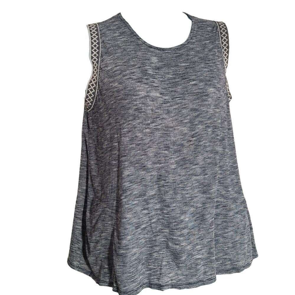 W5 gray white tank top with southwestern trim detail size xl
